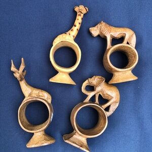 African Hand Carved Wooden Napkin Rings Set Of 4 Giraffe Lion Elephant Antelope